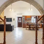 Nikolaos * עיר רודוס
